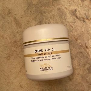 CRÈME VIP 02 brand new